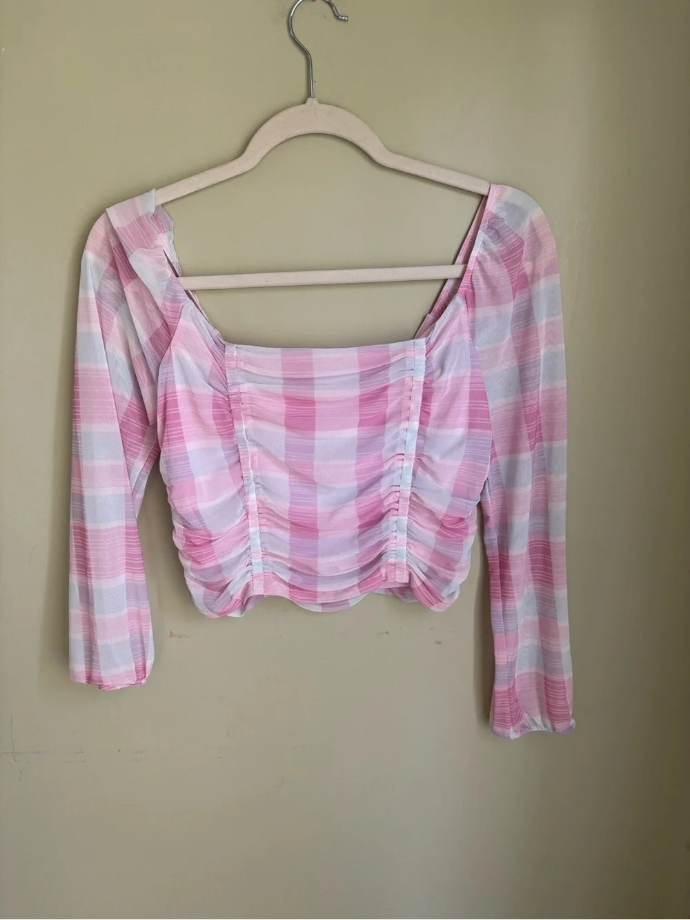 NWT BCBG Generation Mesh Gingham Top in Madras Plaid. Pastel pinks/blues. Size M - Picture 2 of 16